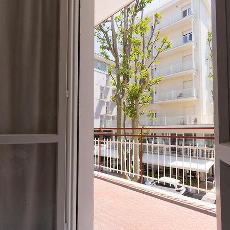 Hotel Villa Isola Rimini Dış mekan fotoğraf