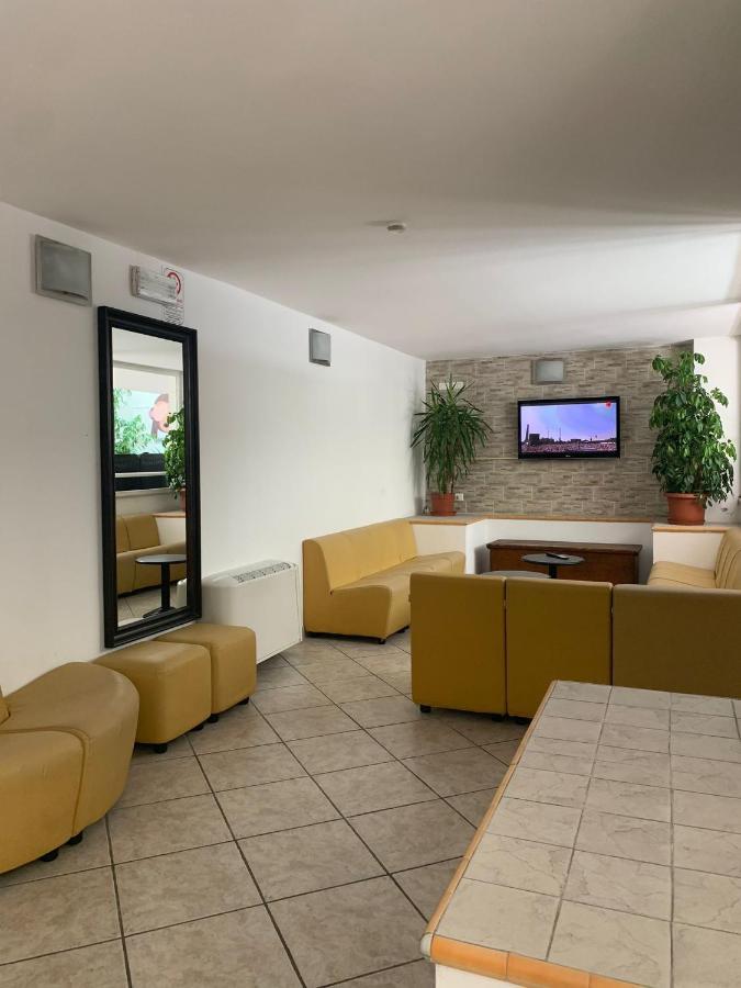 Hotel Villa Isola Rimini Dış mekan fotoğraf