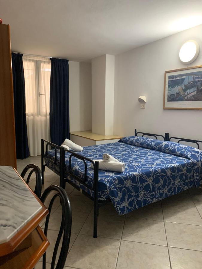 Hotel Villa Isola Rimini Dış mekan fotoğraf