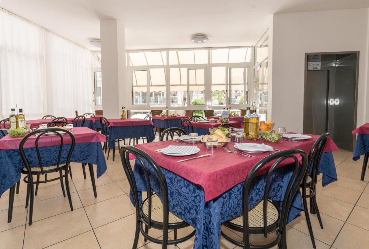 Hotel Villa Isola Rimini Dış mekan fotoğraf