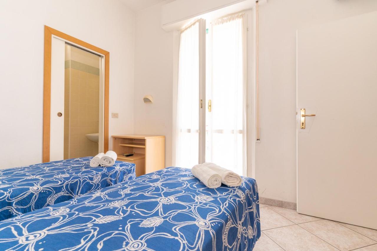 Hotel Villa Isola Rimini Dış mekan fotoğraf