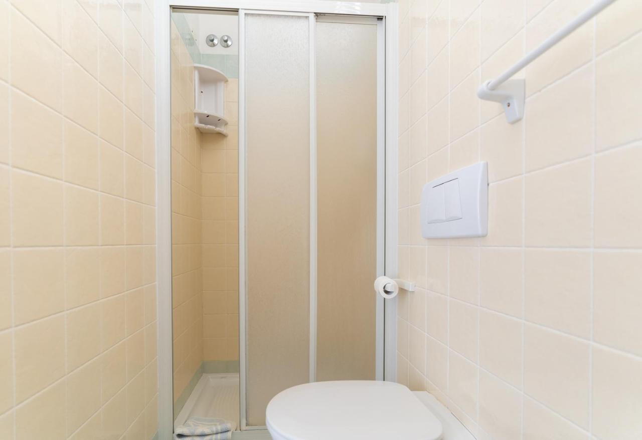 Hotel Villa Isola Rimini Dış mekan fotoğraf