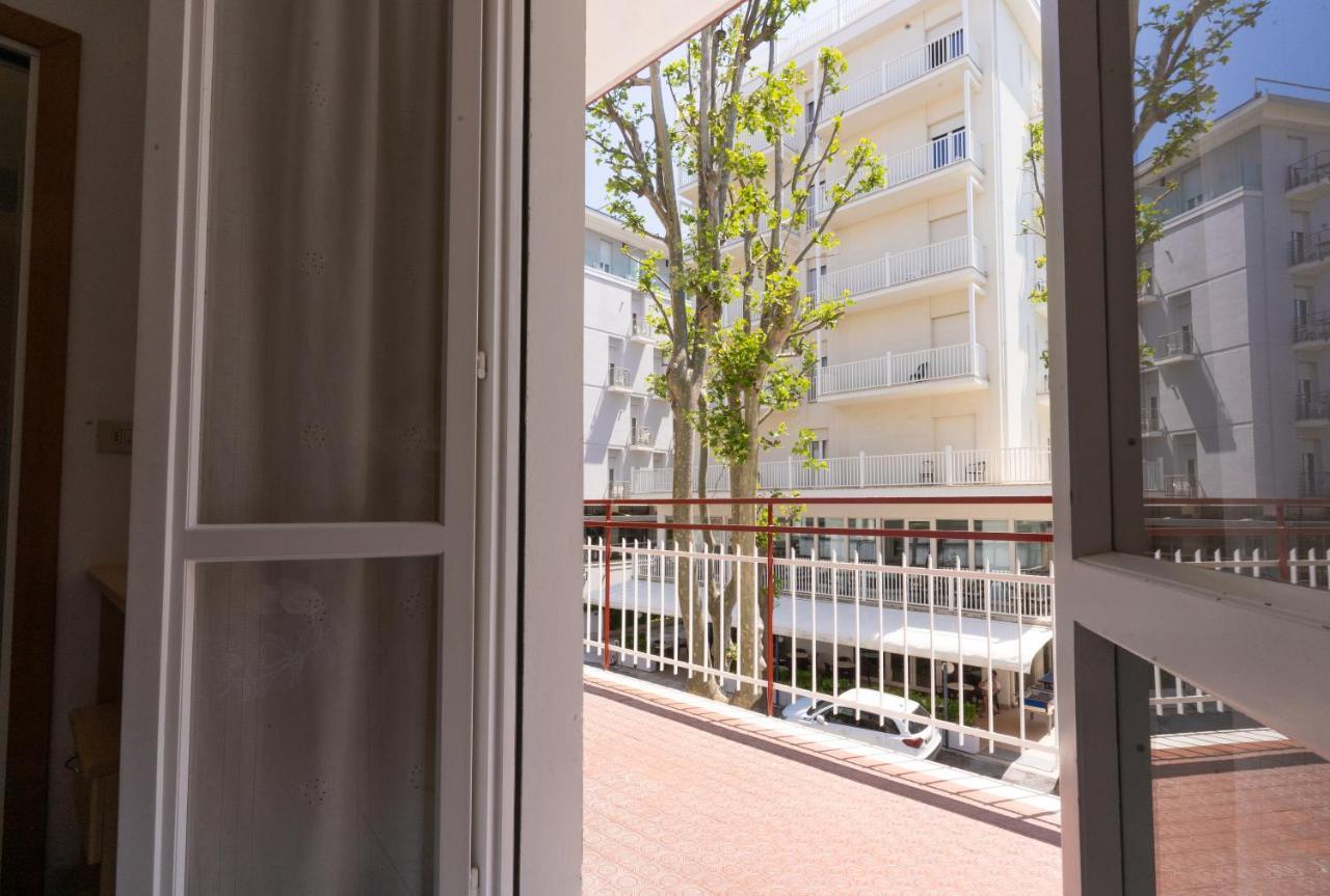 Hotel Villa Isola Rimini Dış mekan fotoğraf
