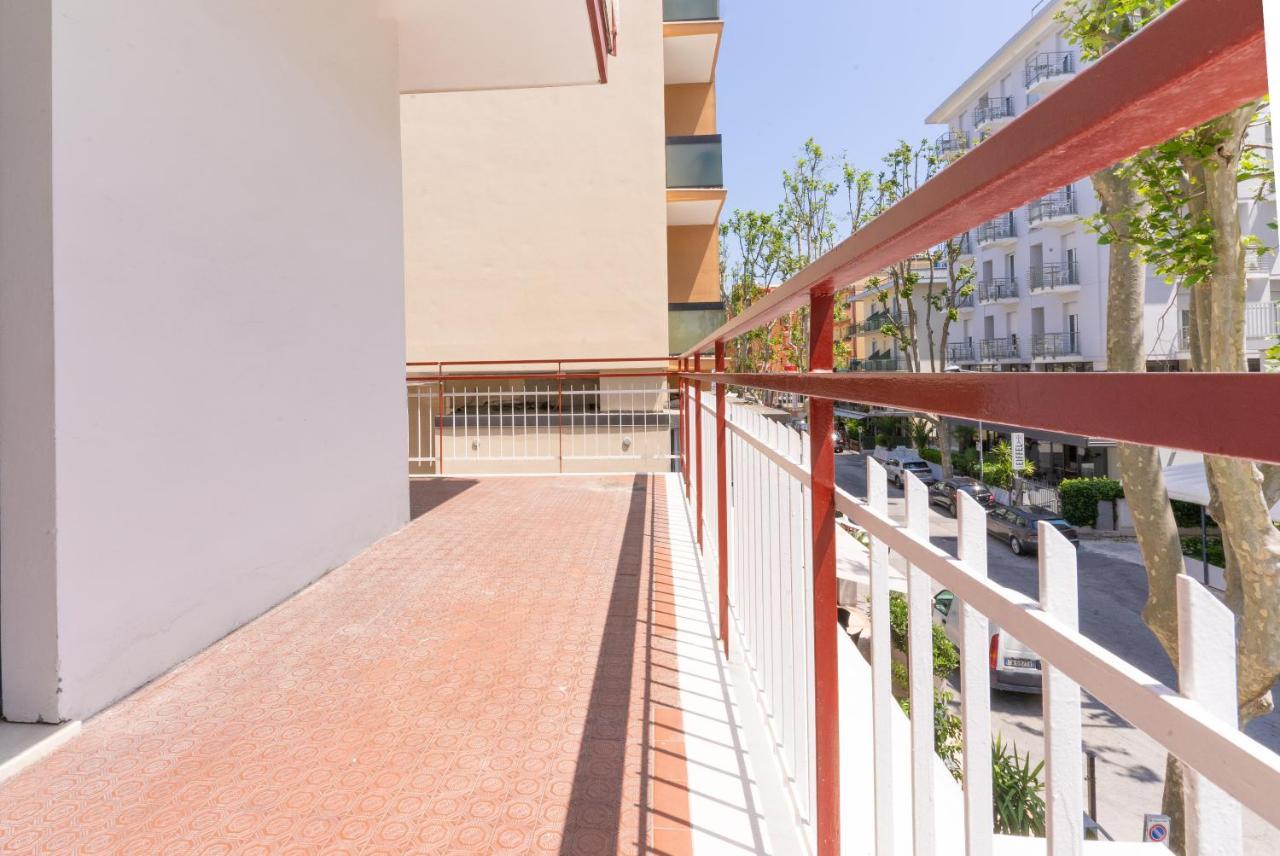 Hotel Villa Isola Rimini Dış mekan fotoğraf