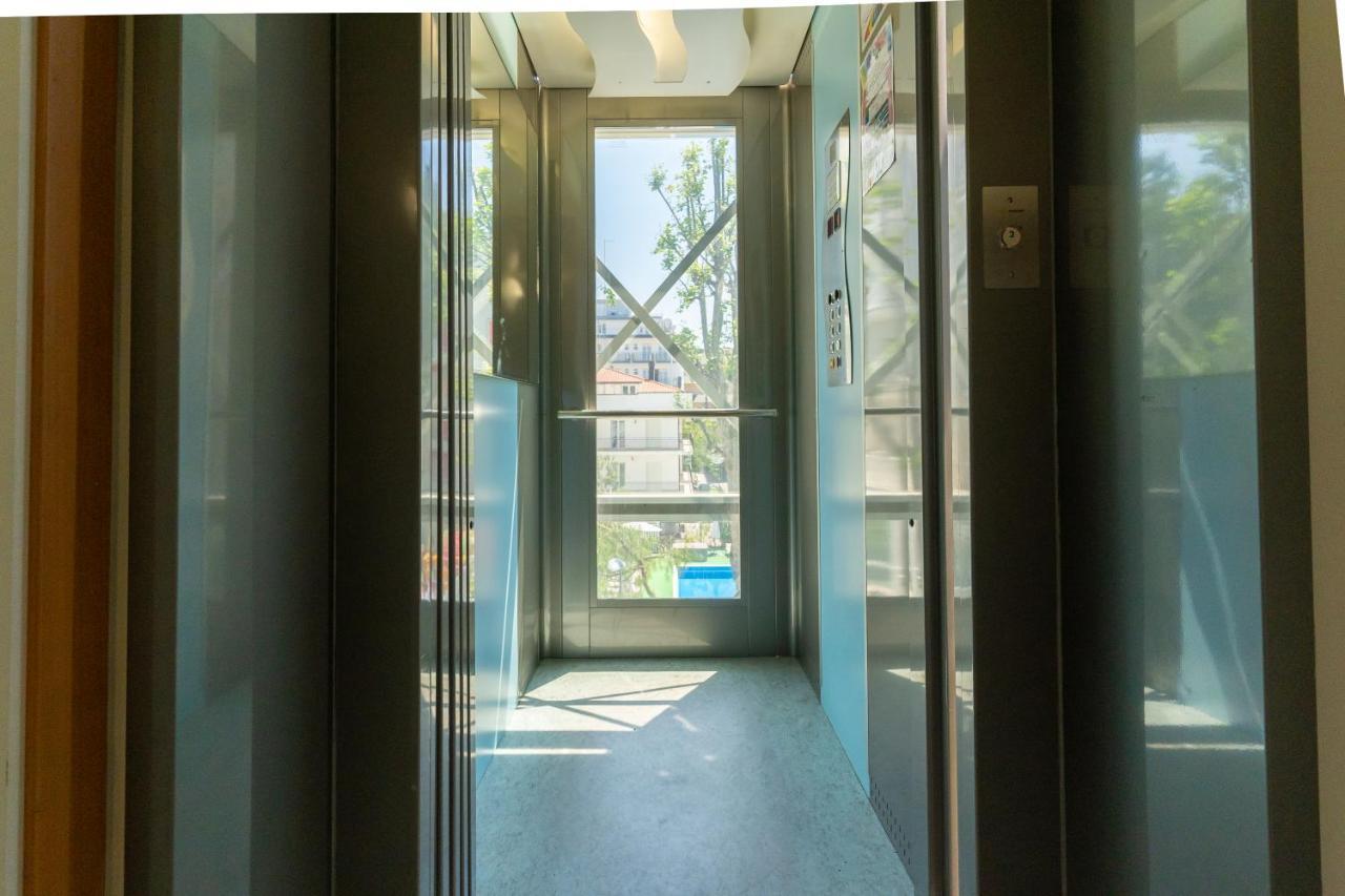 Hotel Villa Isola Rimini Dış mekan fotoğraf