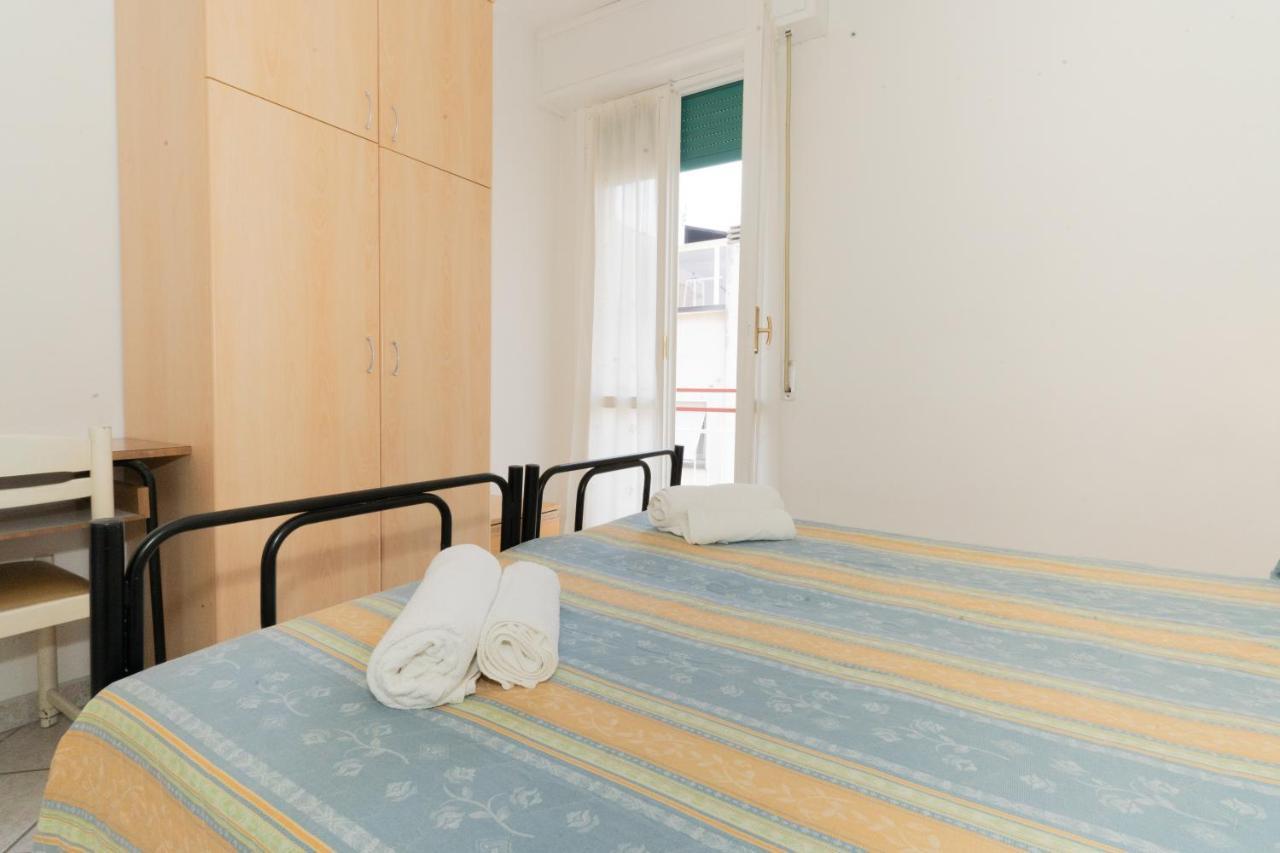 Hotel Villa Isola Rimini Dış mekan fotoğraf